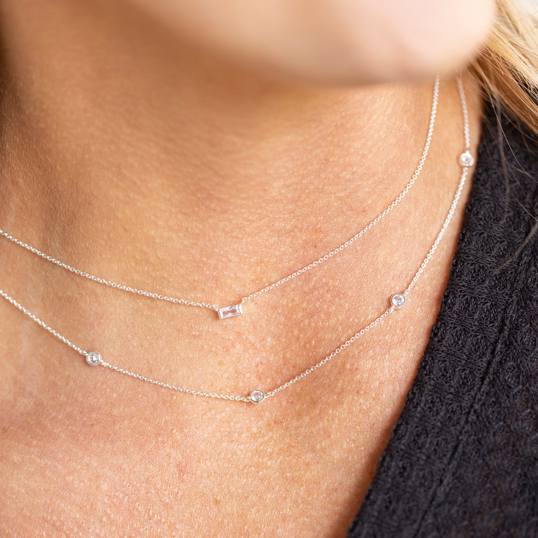 Silver minimalist necklace for dainty jewelry lovers